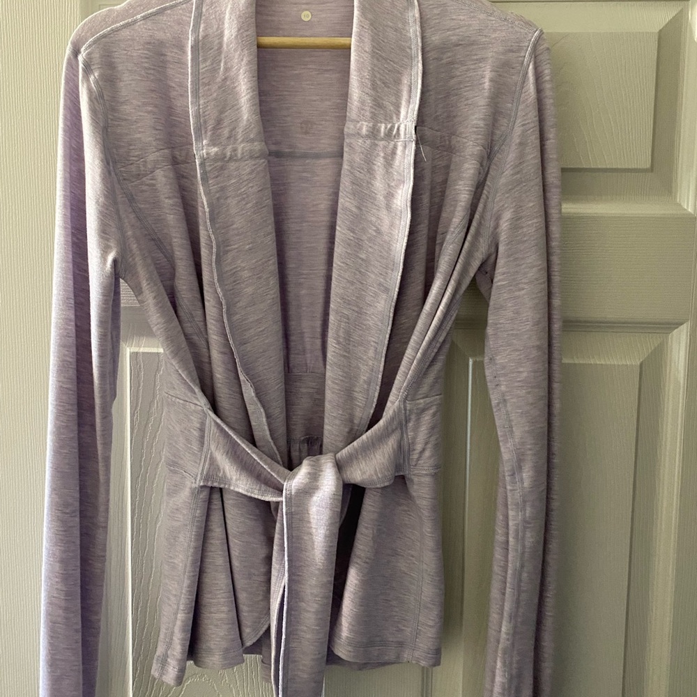 Lululemon jacket. - Picture 3 of 4